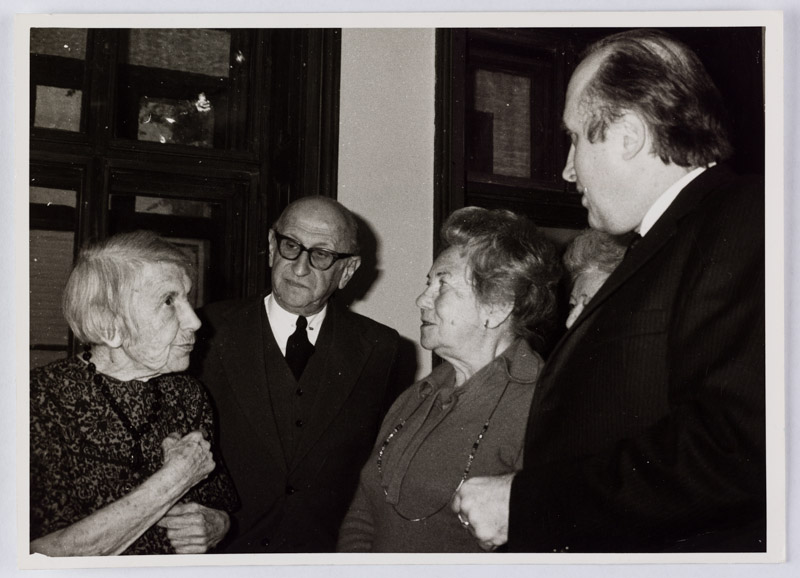 Photograph Of Anna Freud Ivan Lederer And Harald Leupold Lowenthal Taken In Vienna Photograph Of Anna Freud Ivan Lederer And Harald Leupold Lowenthal Taken In Vienna Freud Museum London